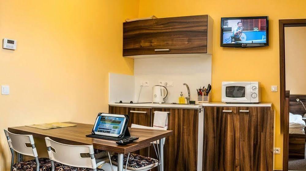 Apartmany Kouty Лоучна-над-Десноу Экстерьер фото